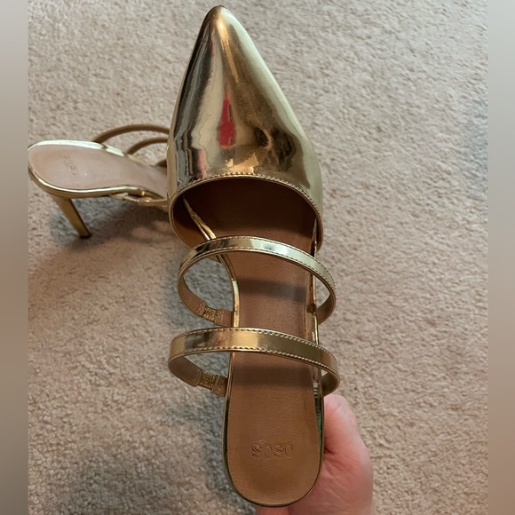 ASOS gold pointed toe heels - Picture 5 of 10